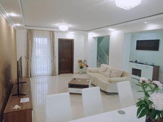 Casa Leahu Bed and Breakfast Baile 1 Mai Εξωτερικό φωτογραφία